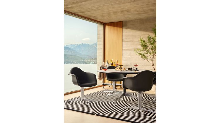 Vitra Eames RE DAL Armstoel