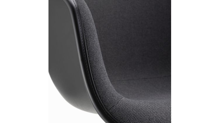 Vitra Eames RE DAL Armstoel