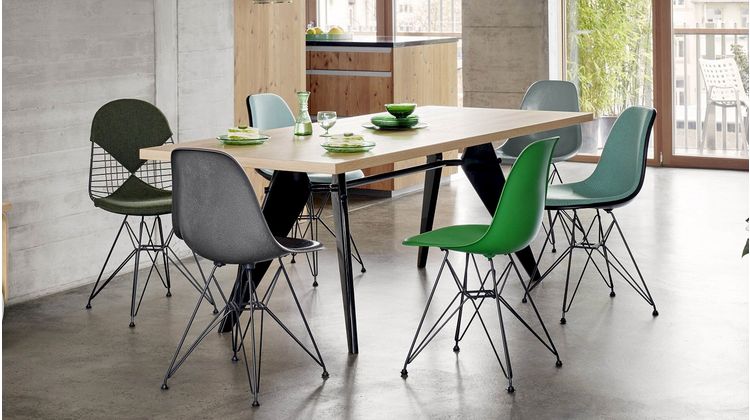 Vitra EM Table Eettafel