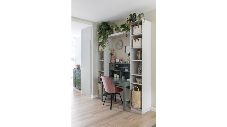 vtwonen Stage Bureautafel
