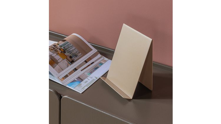 WOOOD Brook Boekstandaard