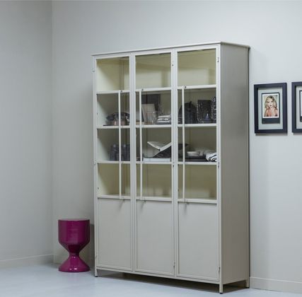 WOOOD Exhibit 3-deurs Vitrinekast