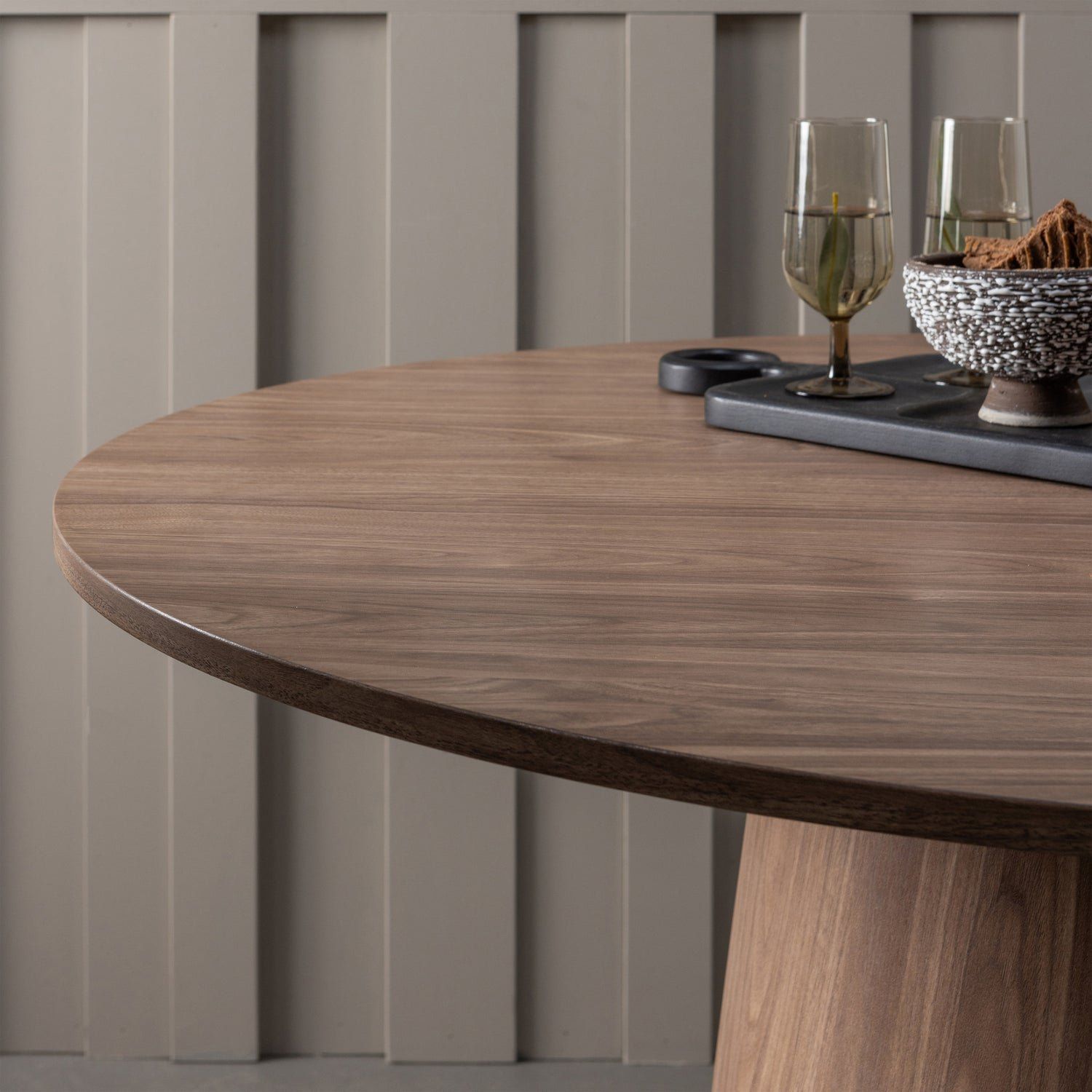 WOOOD Maan Eettafel