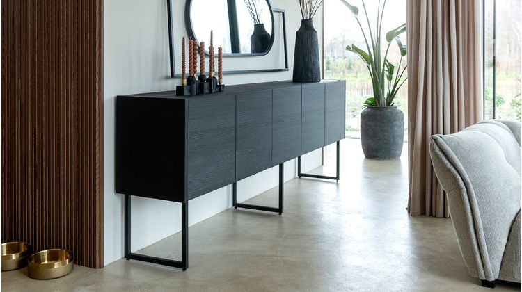 XOOON Carving Black Dressoir