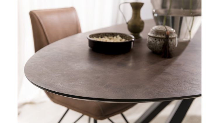 XOOON Masura Ellips Eettafel