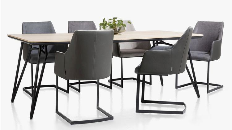 XOOON Vik Eettafel