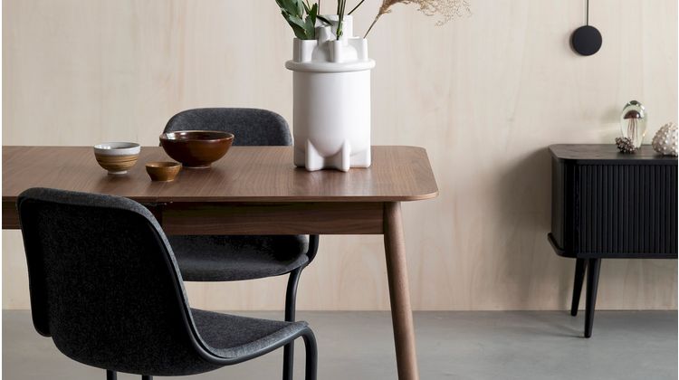 Zuiver Glimps Walnut Uitschuiftafel