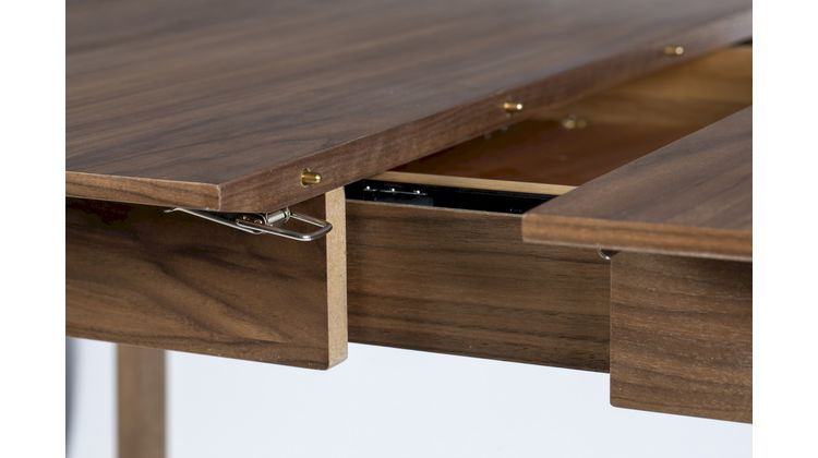 Zuiver Glimps Walnut Uitschuiftafel