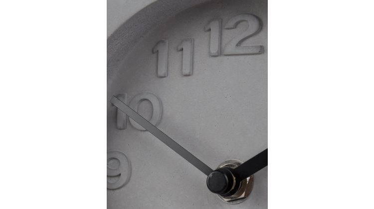 Zuiver Pendulum Time Klok